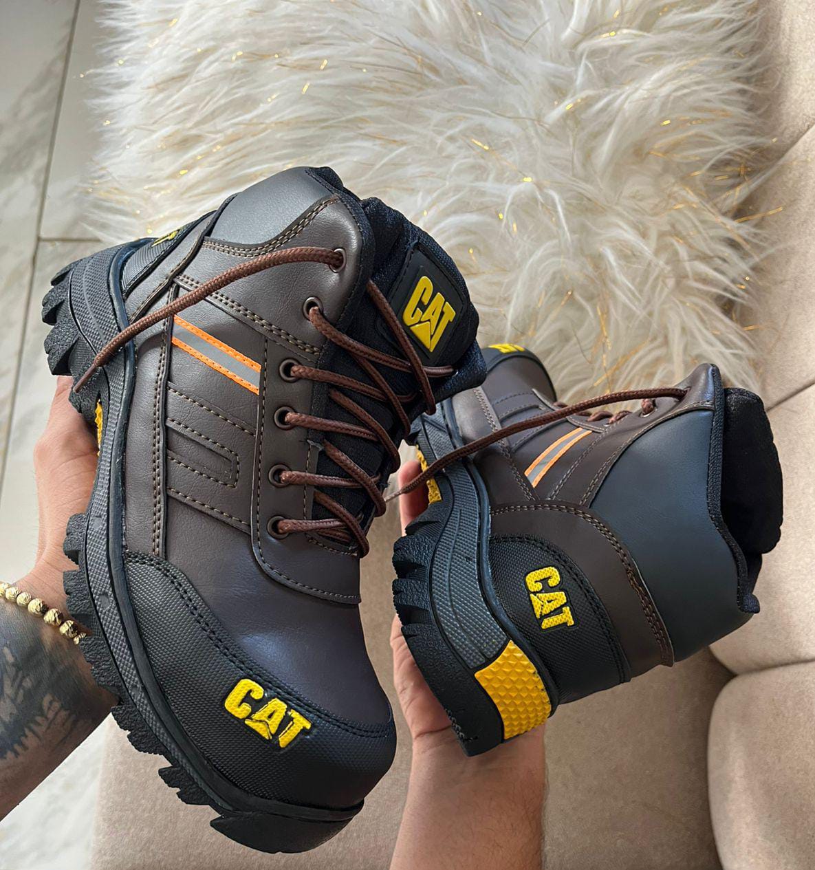 Bota CATERPILLAR CAFE X-72