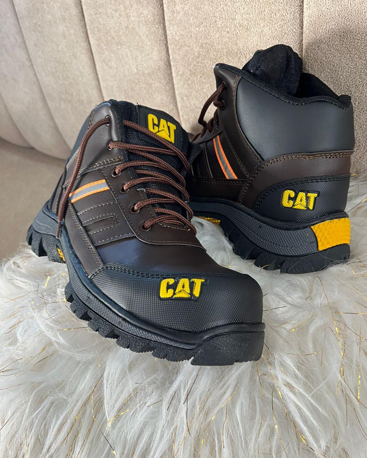 Bota CATERPILLAR CAFE X-72