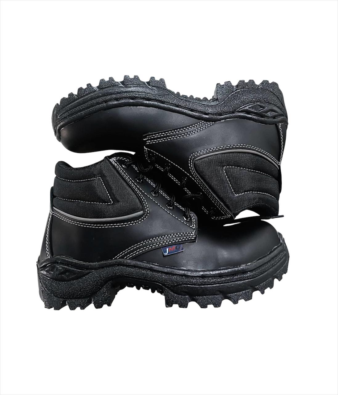 BOTA DE SEGURIDAD EN CUERO NEGRO  E-88